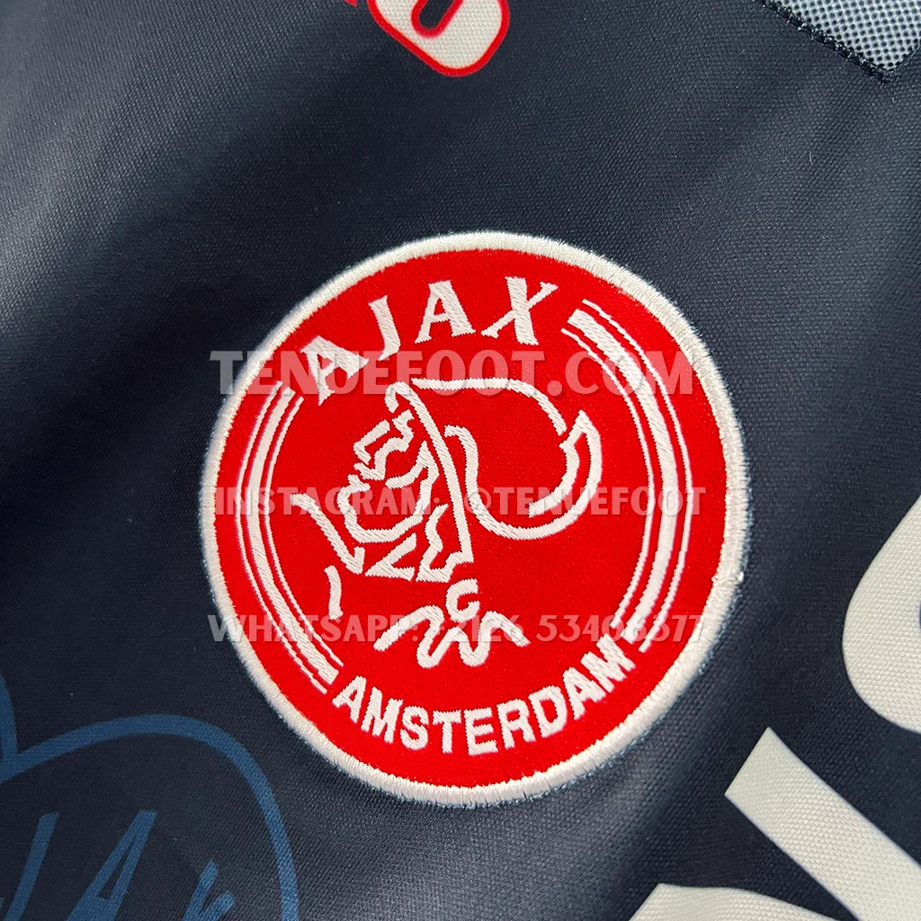 Ajax Retro 97-98 Away (2)