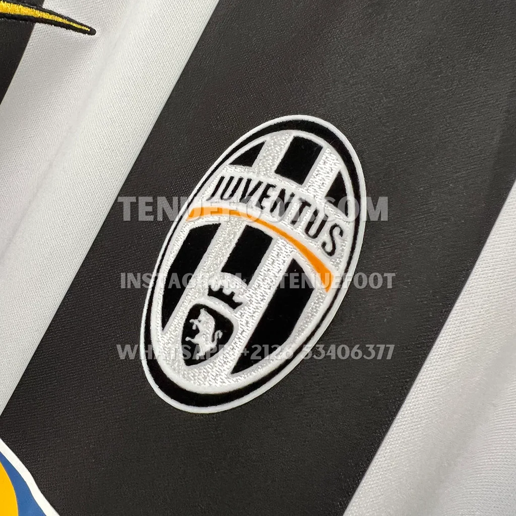 Juventus Retro 04-05 Home (2)