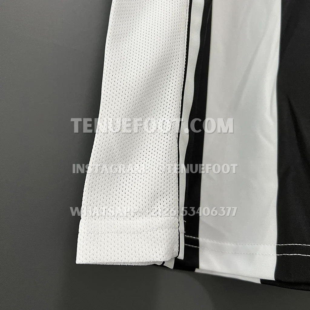 Juventus Retro 04-05 Home (5)