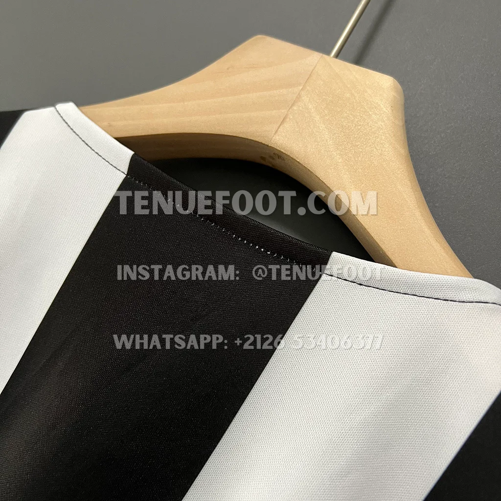 Juventus Retro 04-05 Home (6)