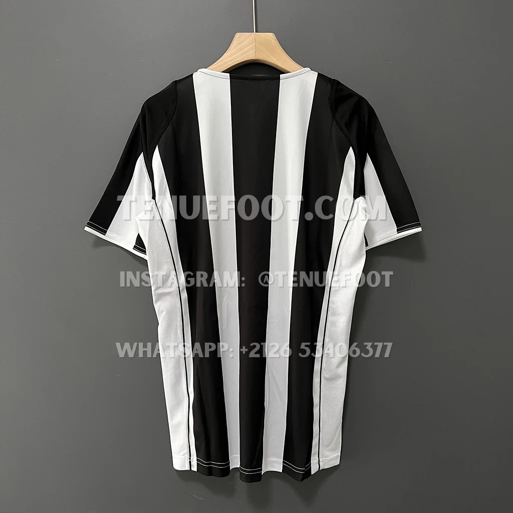 Juventus Retro 04-05 Home (7)
