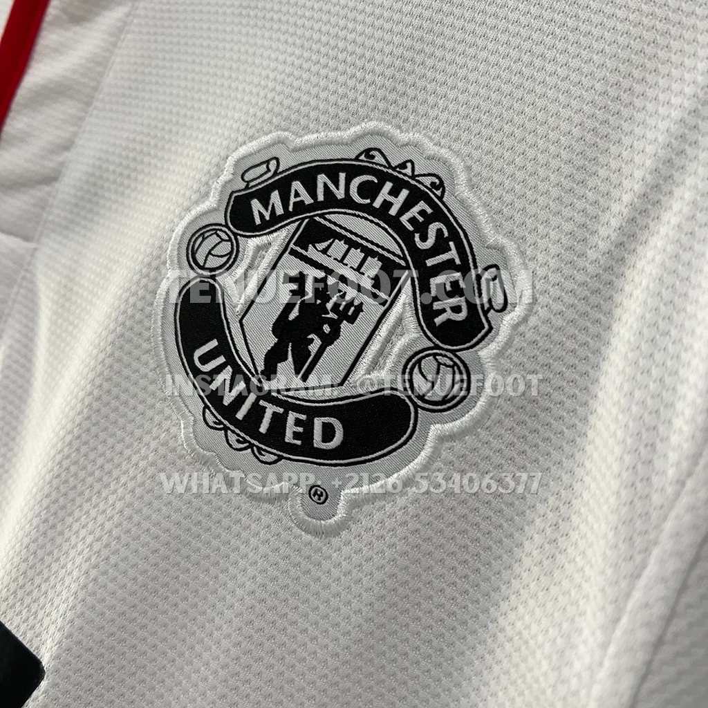 Man Utd Retro 13-14 Away (2)