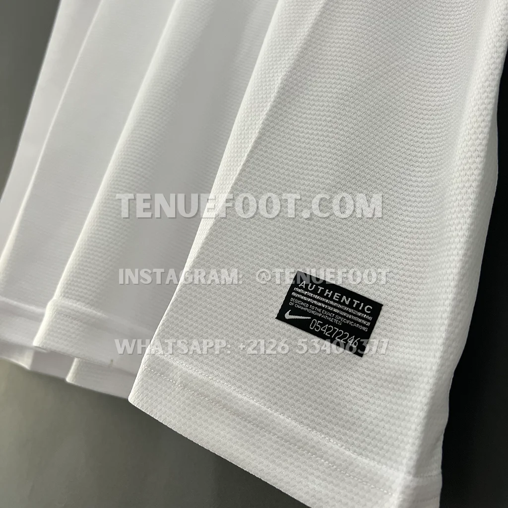 Man Utd Retro 13-14 Away (5)