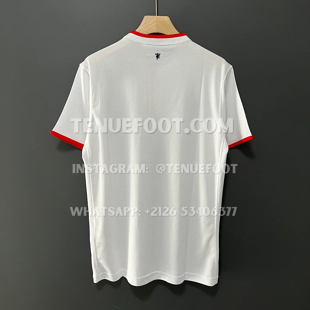 Man Utd Retro 13-14 Away (7)