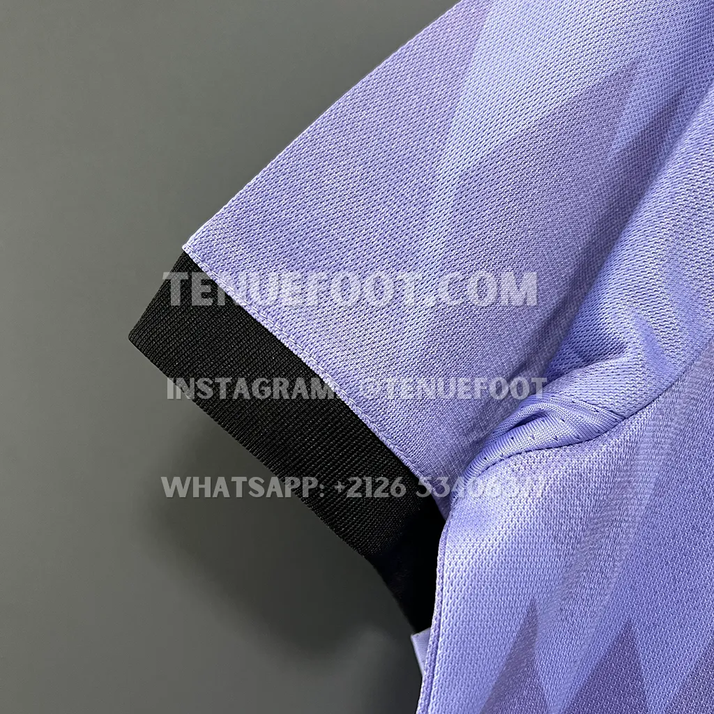 Real Madrid Away (4)