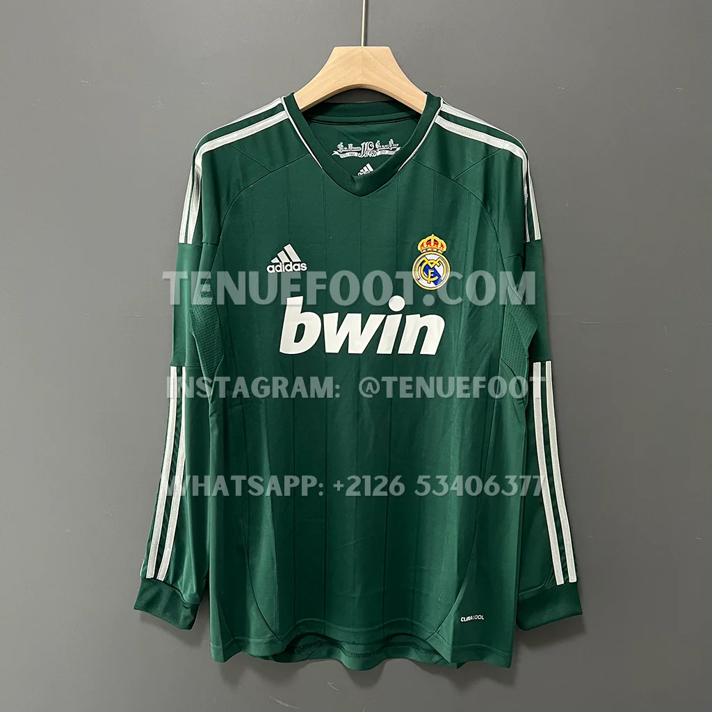 Real Madrid Retro 12-13 Third (1) Real Madrid Retro 12-13 Third (1)