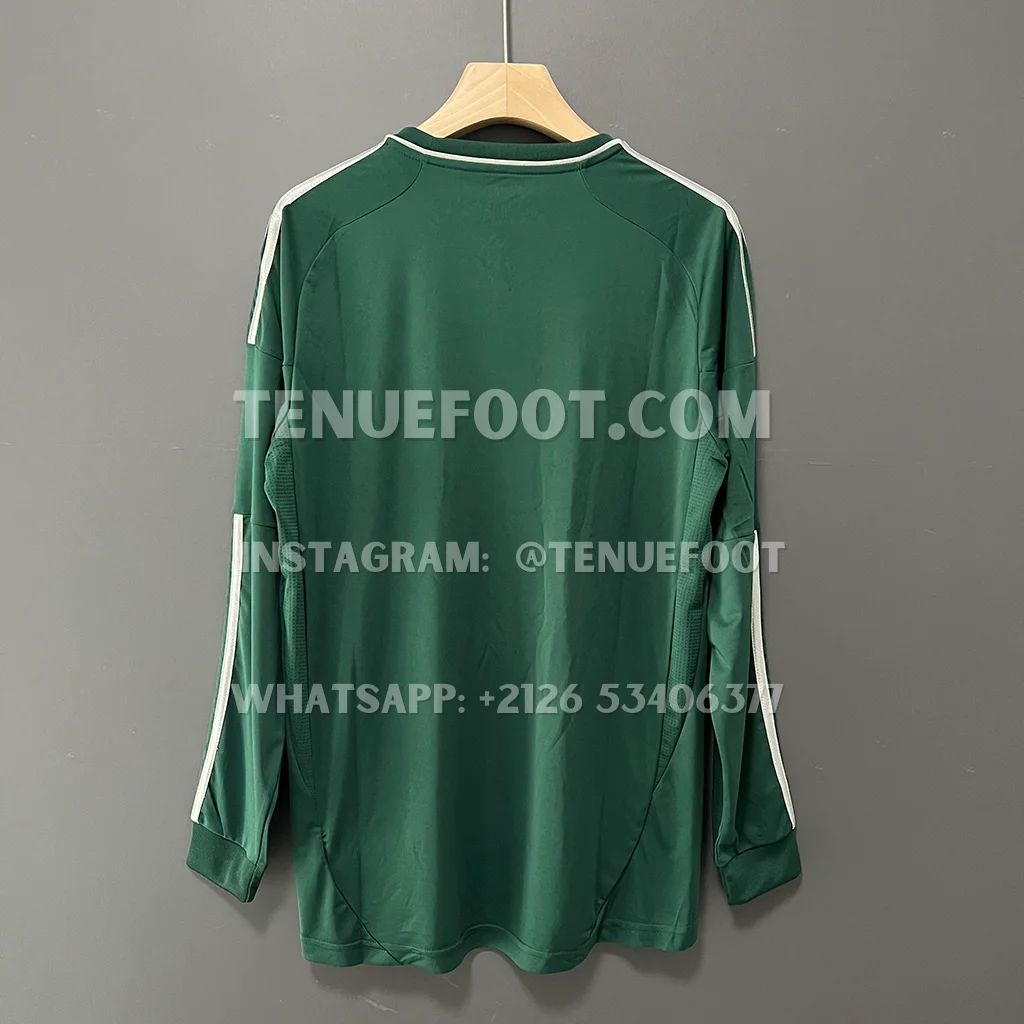 Real Madrid Retro 12-13 Third (7) Real Madrid Retro 12-13 Third (7)