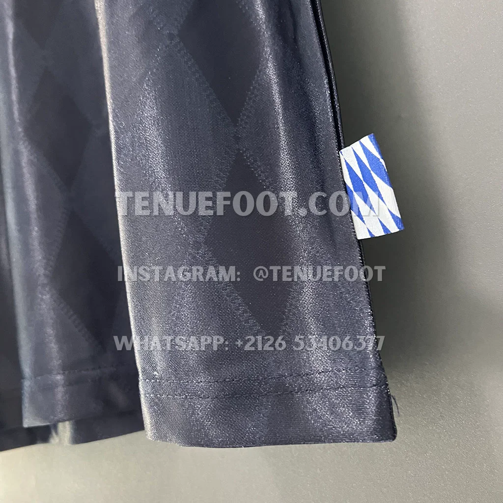 Bayern Munich Retro 97-99 Away (5)