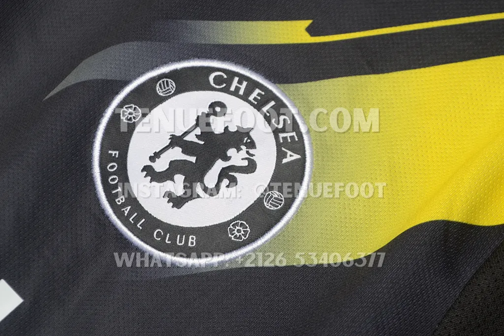 Chelsea Retro 12-13 Third (3)