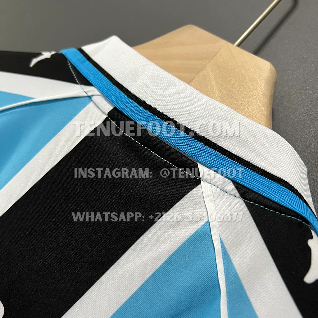 Gremio Retro 2000 Home (6)