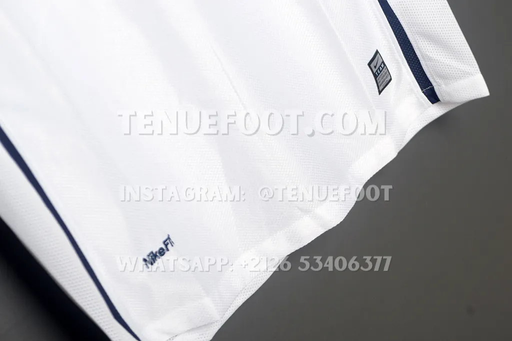 Man Utd Retro 08-09 Away (6)