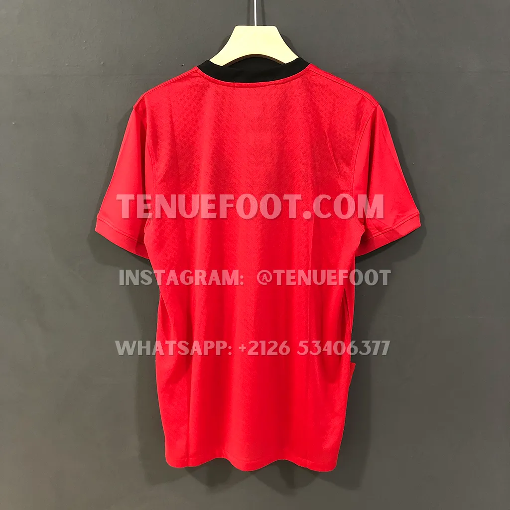 Man Utd Retro 09-10 Home (2)