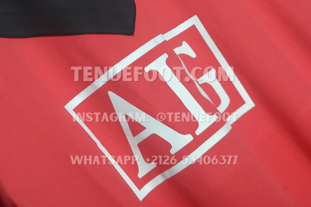 Man Utd Retro 09-10 Home (5)