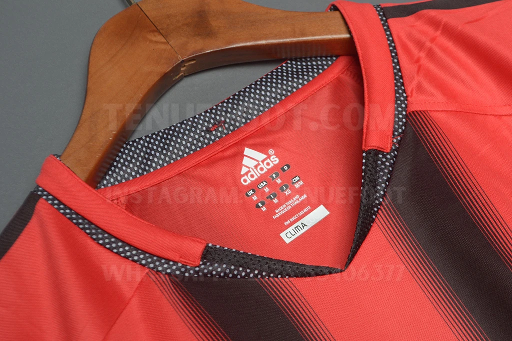 AC Milan Retro 04-05 Home (4)