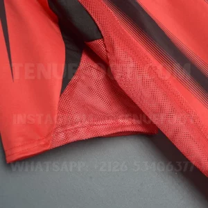 AC Milan Retro 04-05 Home (5)