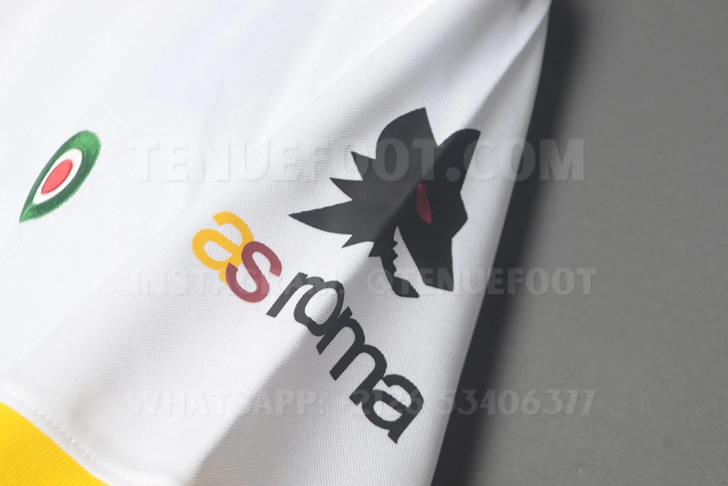 AS Roma Retro 91-92 Away (3)