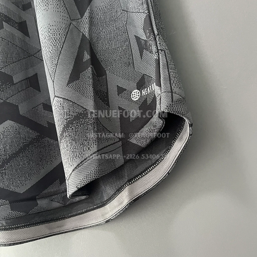 Arsenal Away Player Version (5)