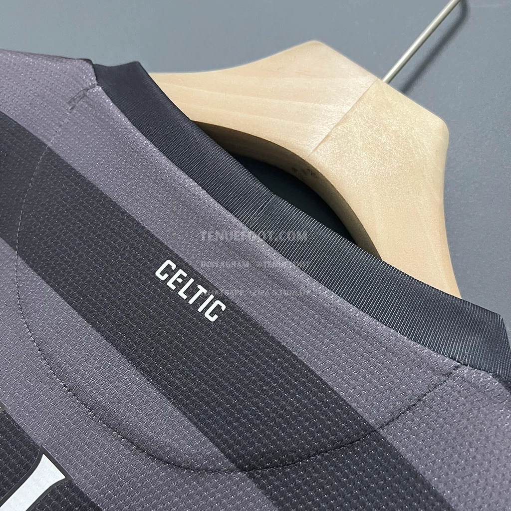 Celtic Retro 12-13 Away (6)