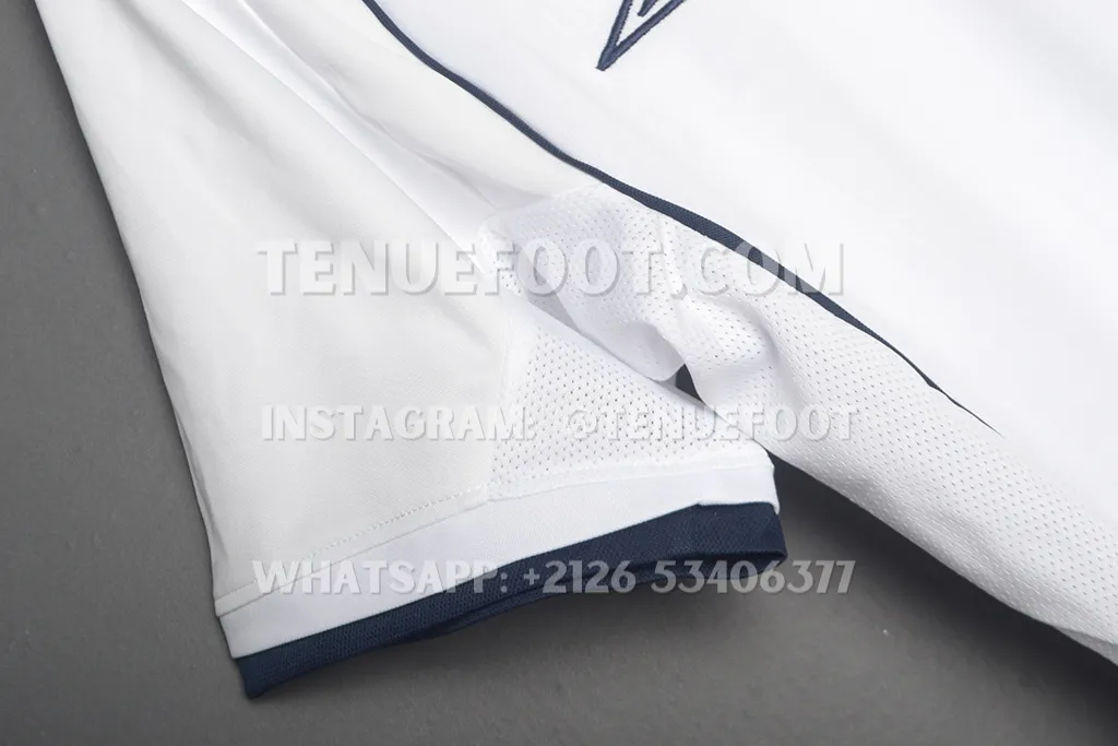 England Retro 2002 Home (5)