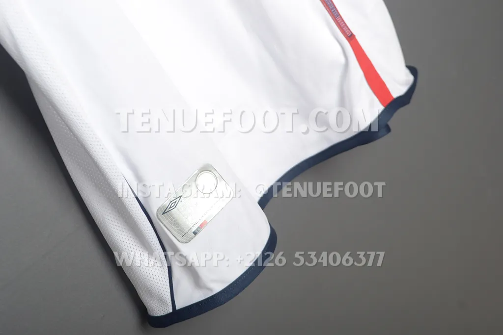 England Retro 2002 Home (6)