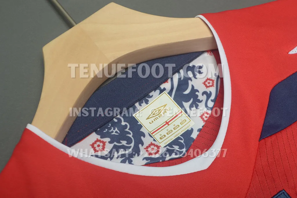 England Retro 2010 Away (4)