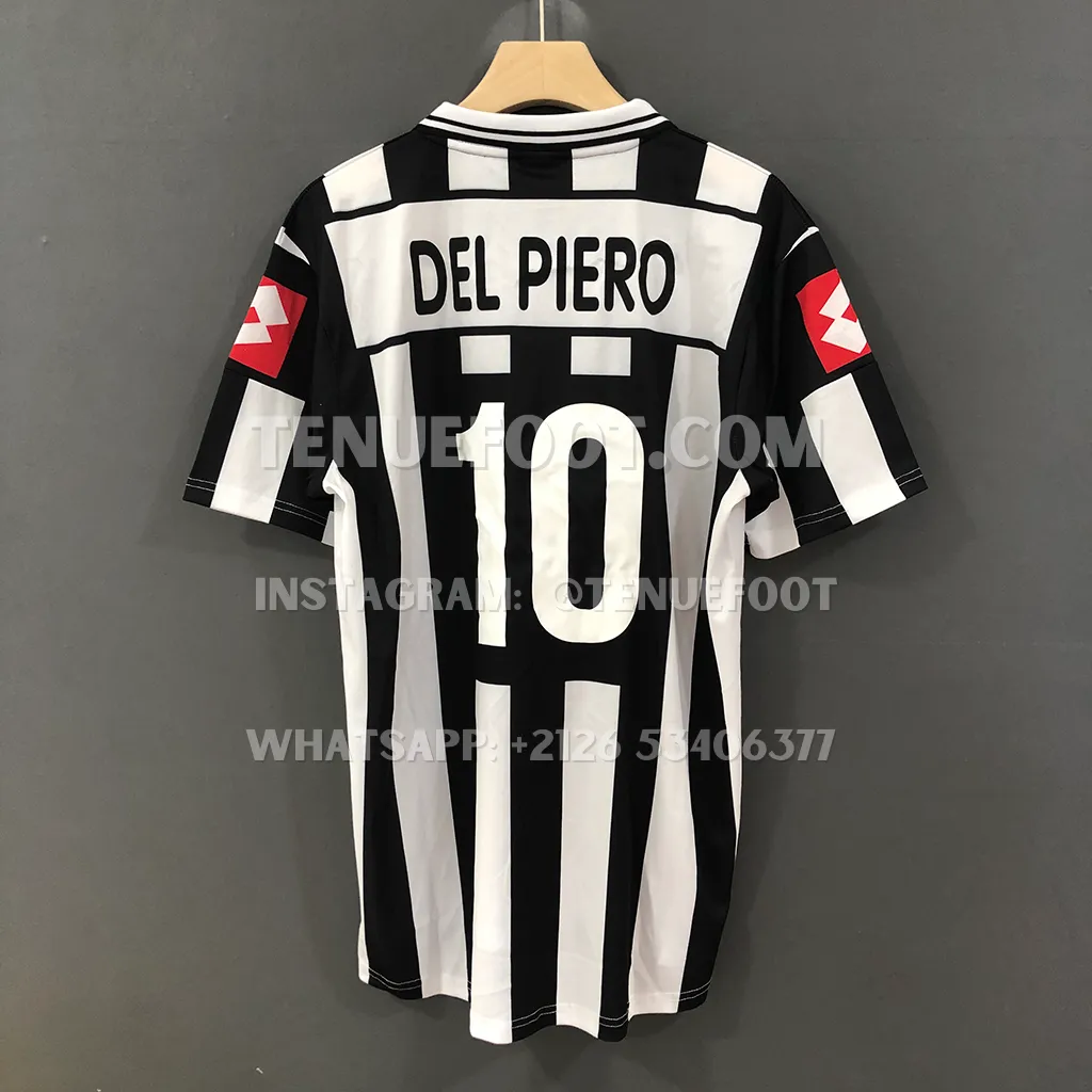 Juventus Retro 01-02 Home (2)