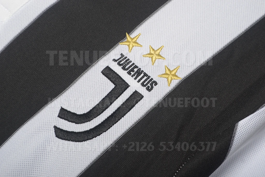 Juventus Retro 17-18 Home (3)
