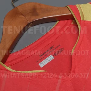 Liverpool Retro 05-06 Home (4)
