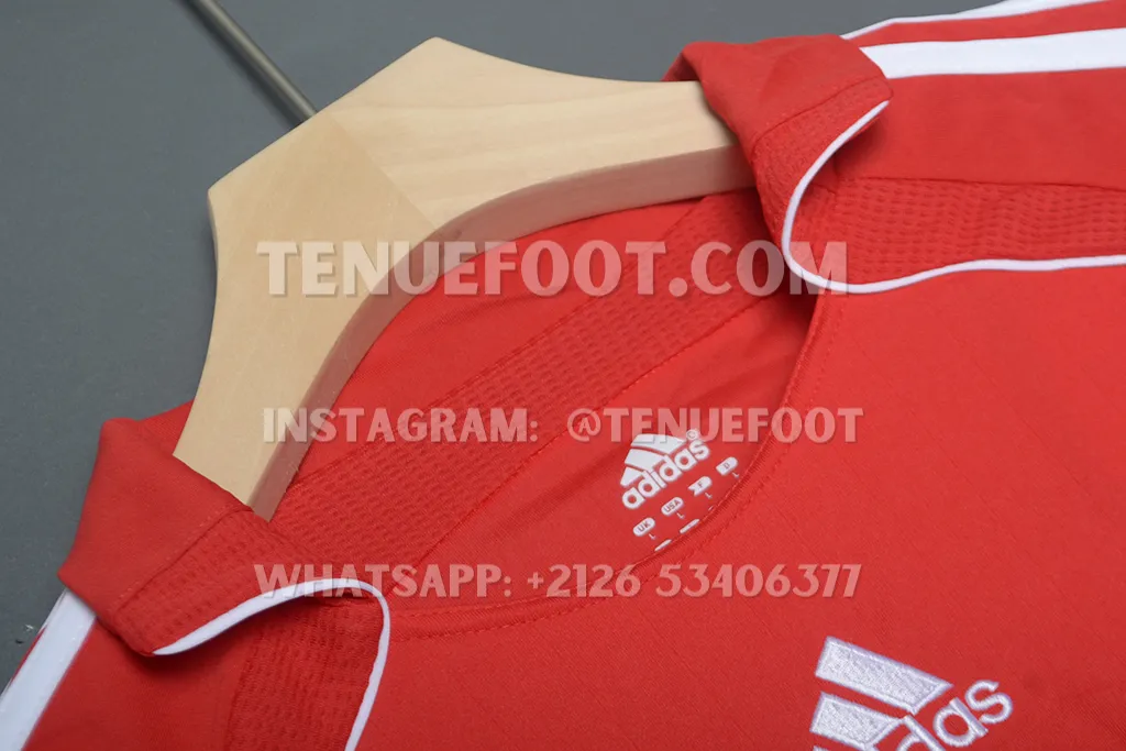 Liverpool Retro 06-07 Home LS (4)
