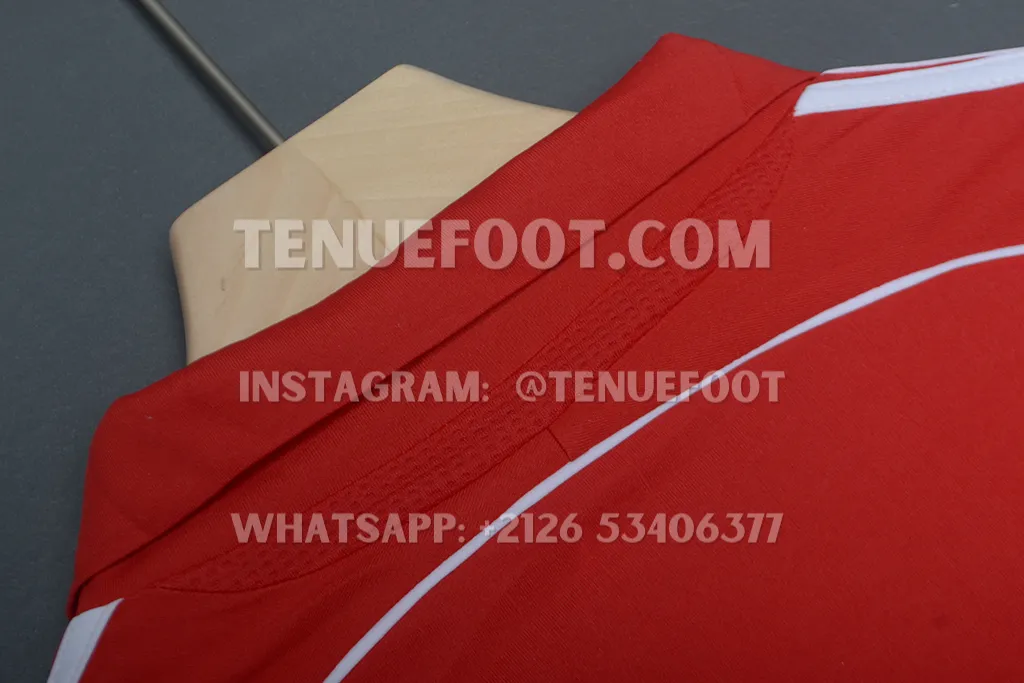 Liverpool Retro 06-07 Home LS (7)