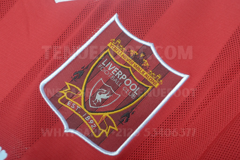 Liverpool Retro 95-96 Home (3)