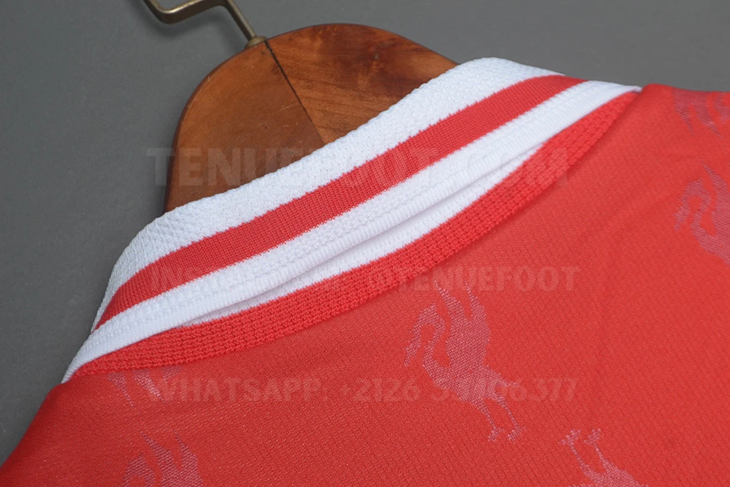 Liverpool Retro 96-97 Home (7)