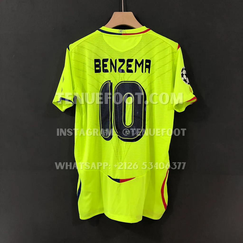 Lyon Retro 08-09 Third (2)