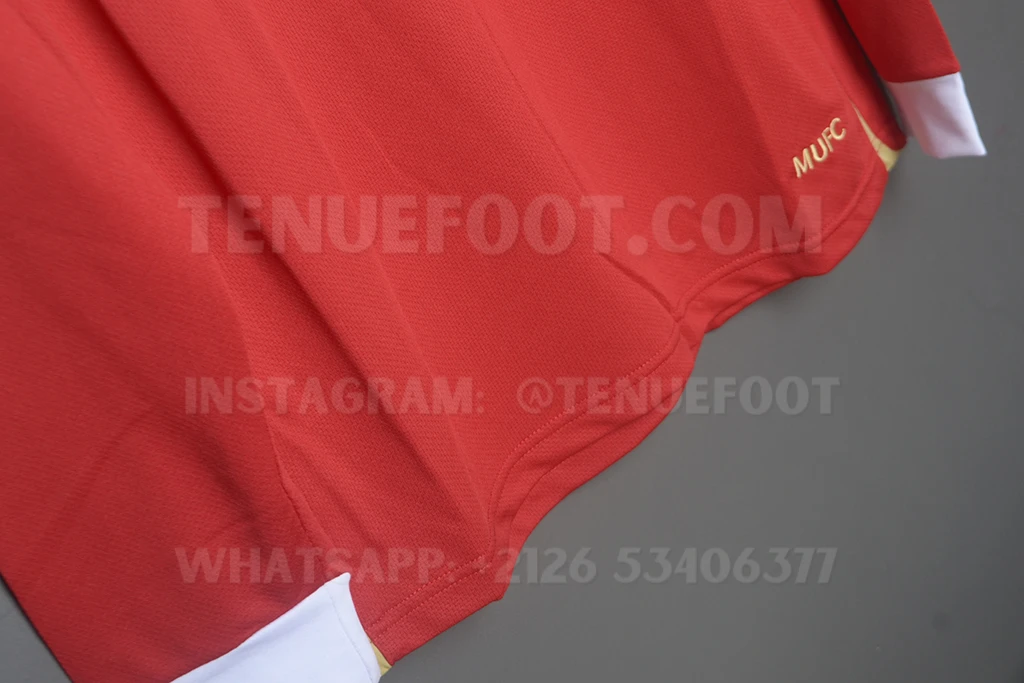 Man Utd Retro 06-07 Home LS (6)