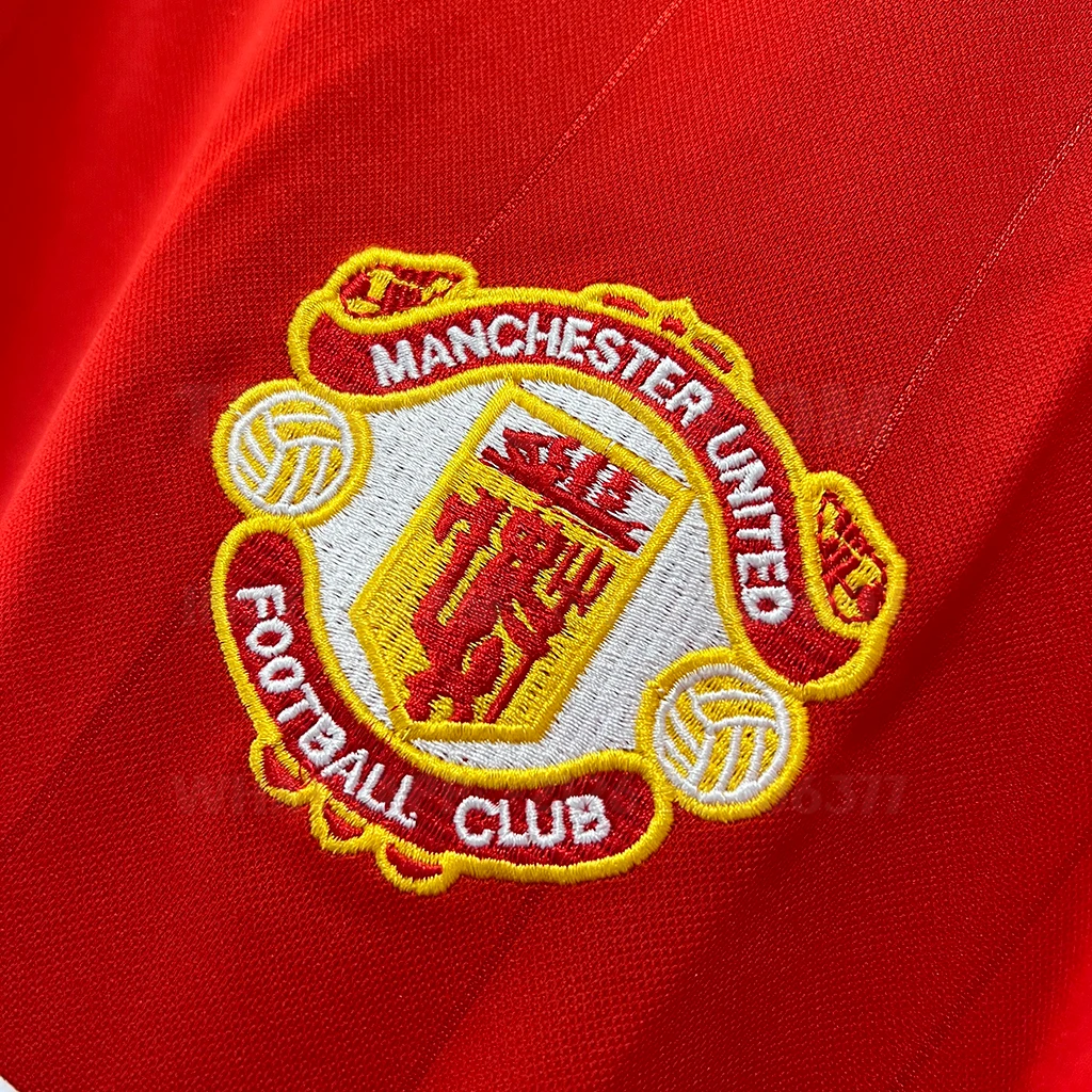 Man Utd Retro 82-83 Home LS (2)