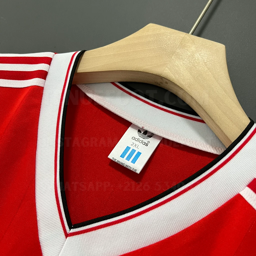 Man Utd Retro 82-83 Home LS (3)
