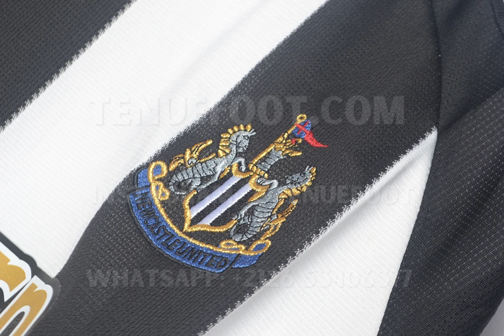 Newcastle United Retro 05-06 Home (3)