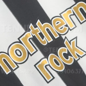 Newcastle United Retro 05-06 Home (5)