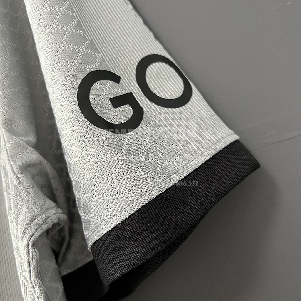 PSG Away Player Version (4)