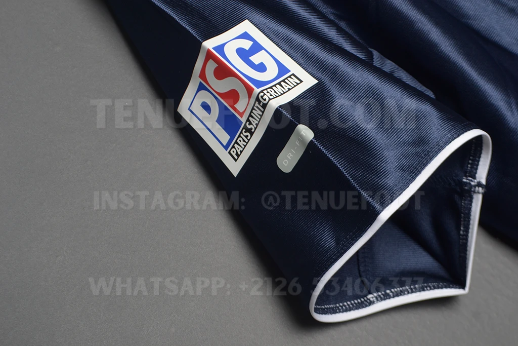 PSG Retro 01-02 Home (7)