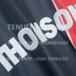 PSG Retro 02-03 Home (5)