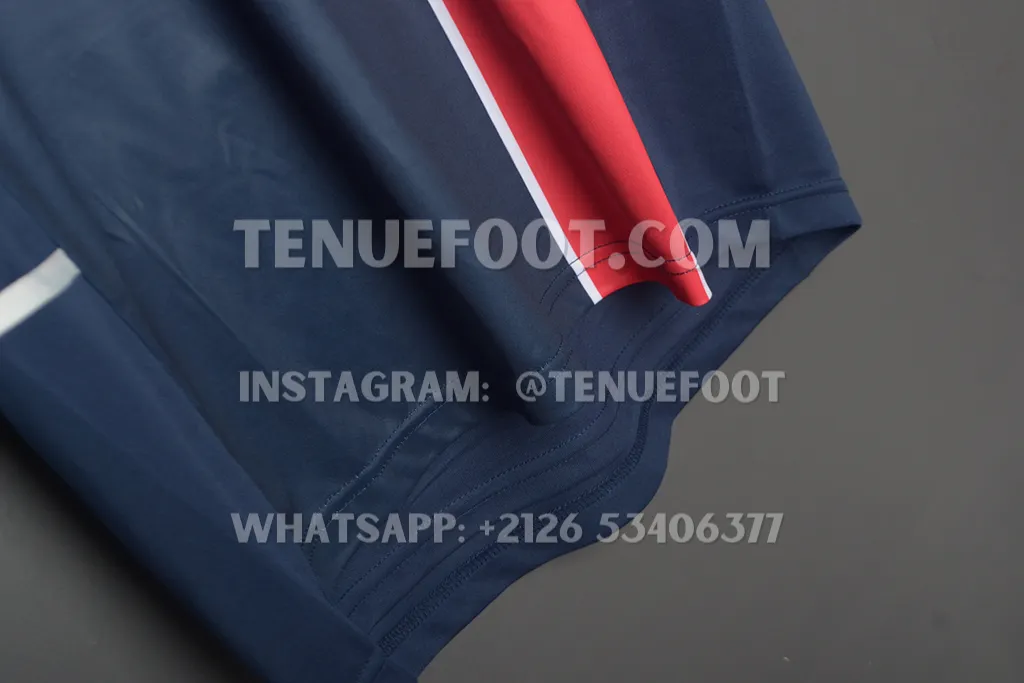 PSG Retro 02-03 Home (6)