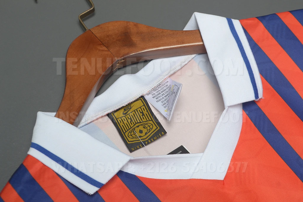 PSG Retro 93-94 Home (4)