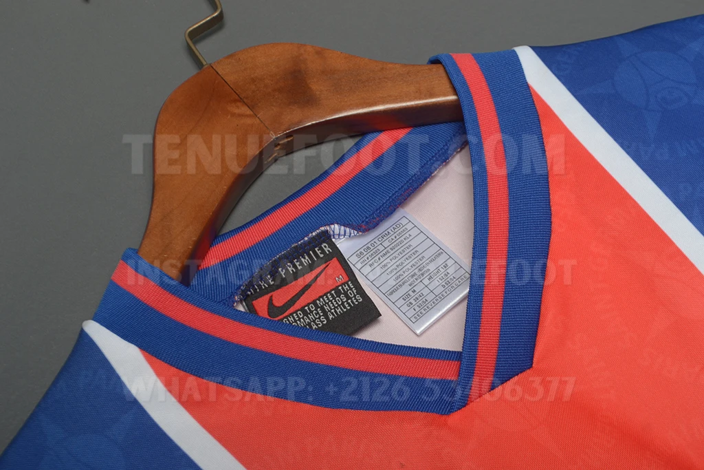 PSG Retro 95-96 Home (4)