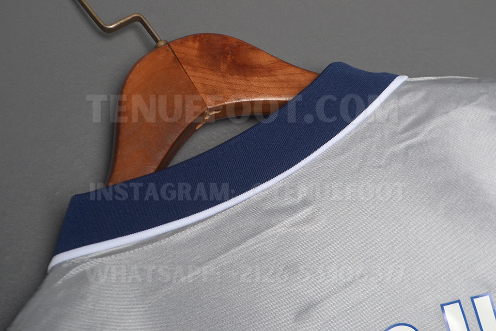 PSG Retro 99-00 Away (7)