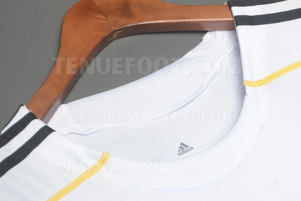 Real Madrid Retro 09-10 Home (4)