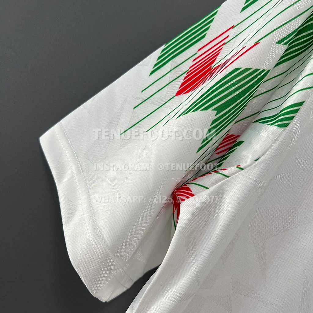 Wales Retro 90-92 Away (4)