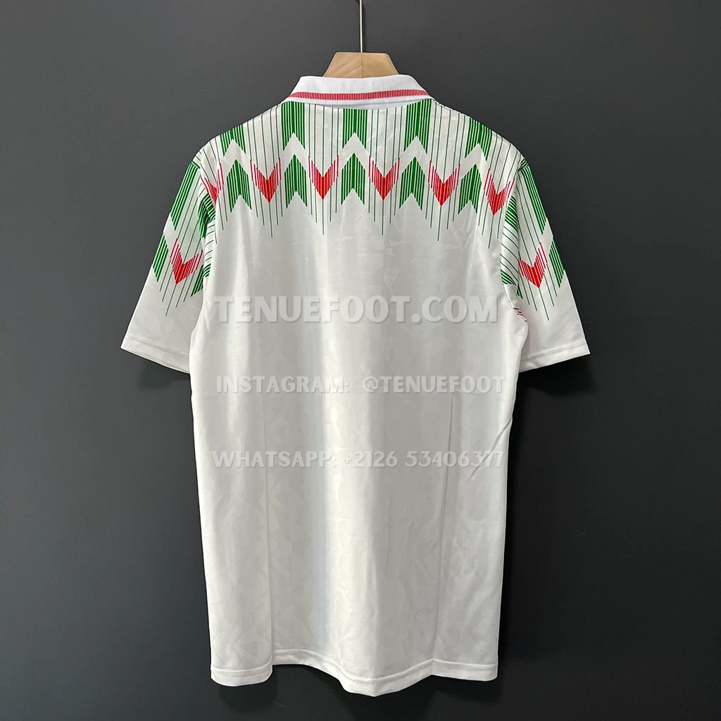 Wales Retro 90-92 Away (6)