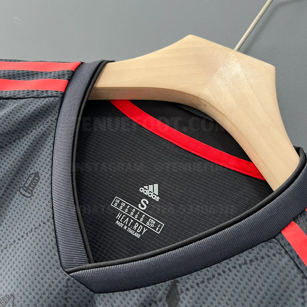 Bayern Munich Third Player Version (3)