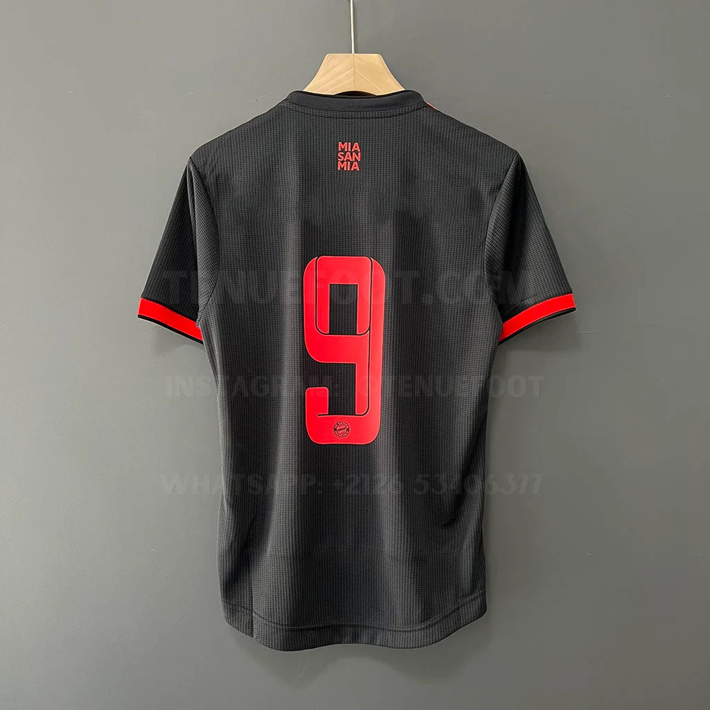 Bayern Munich Third Player Version (7)